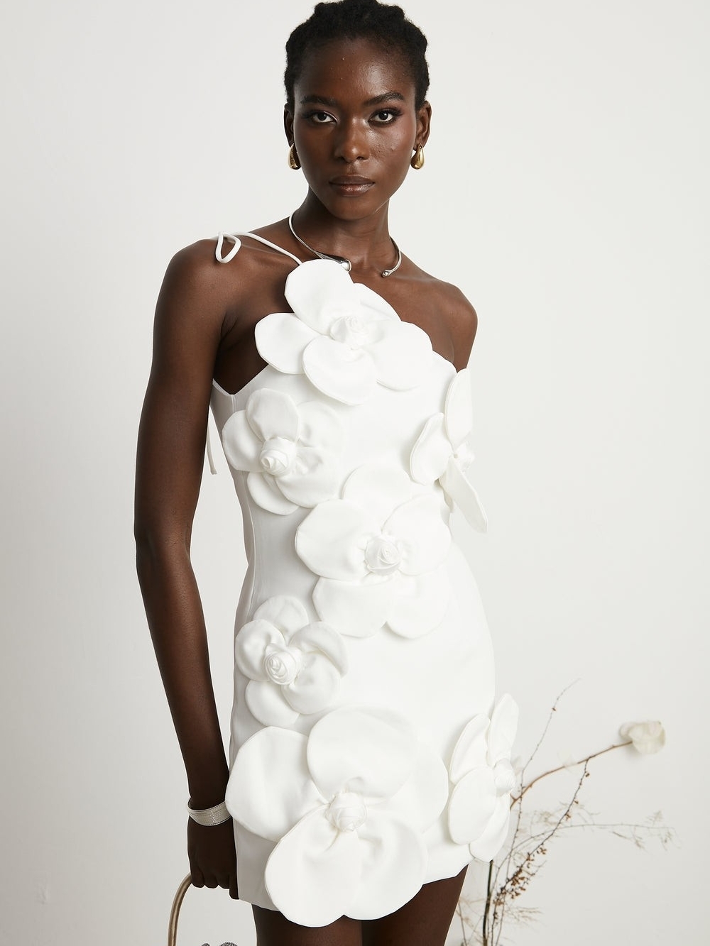 One-Shoulder White Floral Appliqué Mini Dress